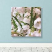 Lelie van de vallei Macro Bloemen Canvas Afdruk (Insitu (Houten vloer))