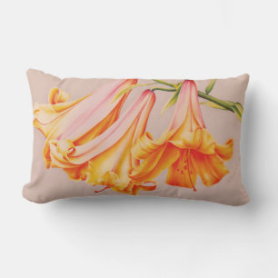 Lelies fine art van Sarah Trett oranje kussen