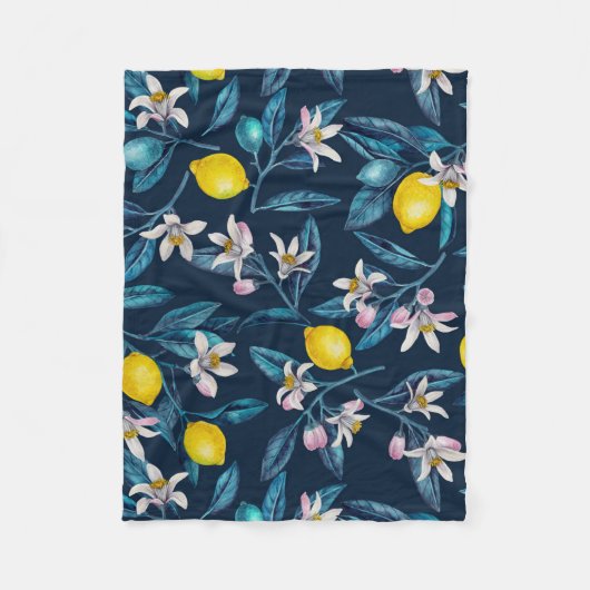 Lemon branches with blossoms and fruit on blue fleece deken (Voorkant)