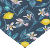 Lemon branches with blossoms and fruit on blue korte tafelloper (Hoek)