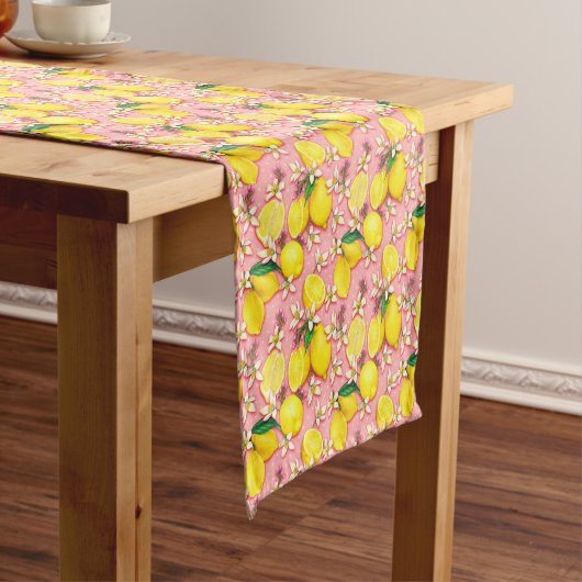 Lemon Pattern White Blossom op roze limonade Korte Tafelloper (Voorbeeld)