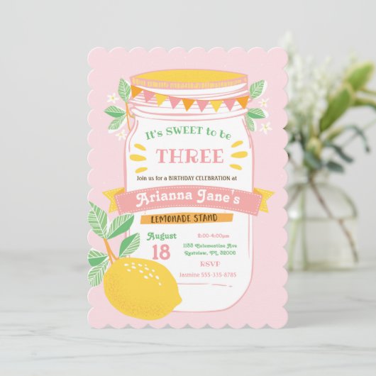Lemonade Stand Anniversaire Fête Invitation (Debout devant)