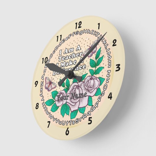 L'enseignant fait la différence horloge (Angle)