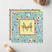 Lente Bloemen op Aqua Blauwe Monogram