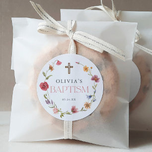 Lente bloemenmeisje doopfeest met wilde bloemen ronde sticker