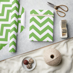 Lente Groen & Witte Chevron Huwelijk Verjaardag Cadeaupapier