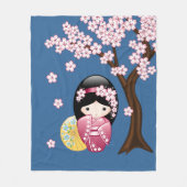 Lente Kokeshi Pop - Schattige Japanse Geisha op Bl Fleece Deken (Voorkant)