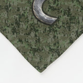 Leo Zodiac Sign on Olive Green Digital Camo Fleece Deken (Hoek)