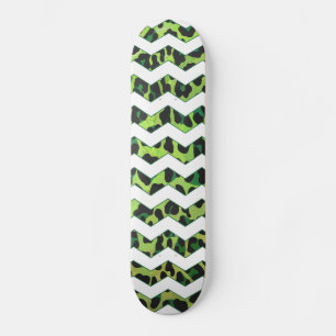 Leopard Chevron Black en Green Print Skateboard