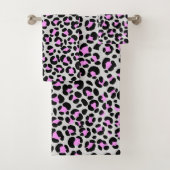 Leopard Grey Pink Black (En situation)