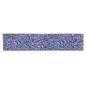 Leopard Pattern in Raspberry op Electric Blue Korte Tafelloper (Horizontaal)