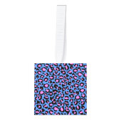 Leopard Pattern in Raspberry op Electric Blue Kubus Ornament (Voorkant)