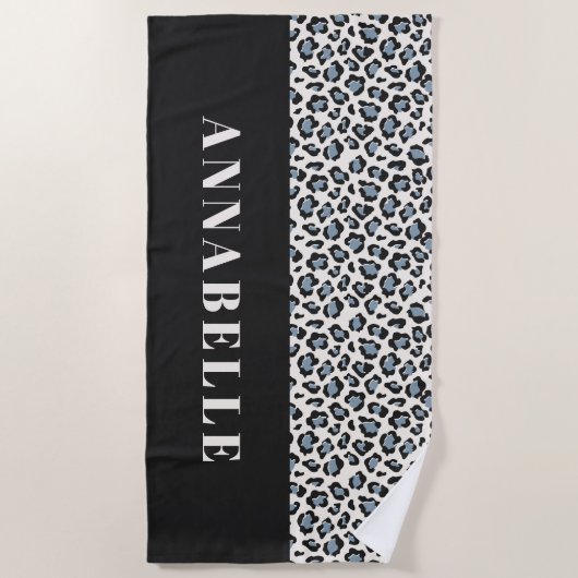 Leopard print initiaal typografie blauw modern strandlaken (Voorkant)