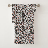 Leopard Print Patroon Blush Black White Chic Bad Handdoek (Insitu)