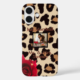 Leopard Print Red Rose Mr. en Mrs. Text Foto iPhone 16 Hoesje