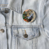 Leopard Stalking Macro Ronde Button 5,7 Cm (In situ)