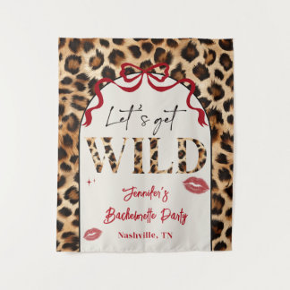 Leopard Wildly in Love Bachelorette Weekend Wandkleed