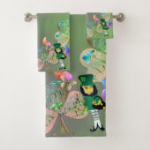 Leprechaun Shamrocks "Happy St. Patrick's" Bad Handdoek (Insitu)