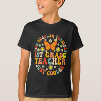 Leraar Eerste Klas Als Een Gewone Leraar Maar Veel T-shirt