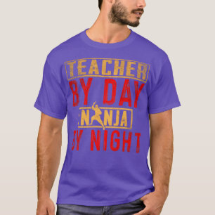 Leraar tegen dag Ninja tegen nacht T-shirt