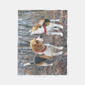 Les beagles d'hurlement dans la couverture (Devant)