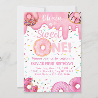 Les beignets roses adorent une fille invitation d'