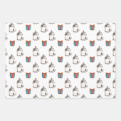 Les chats célèbrent l'enrobage de papier ensemble (Devant 2)