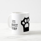 Les chats contre Trump Political Mug (Devant gauche)