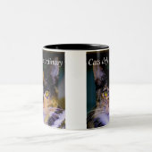 Les "chats défient" la tasse de café ordinaire (Centre)