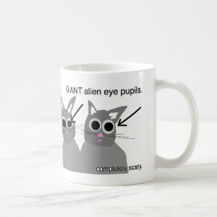 les chats sont tasse effrayante