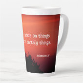 Les choses au-dessus de Latte Mug (Angle droit)