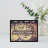 Les choses stupides Trump a dit Carte postale Souv (Debout devant)