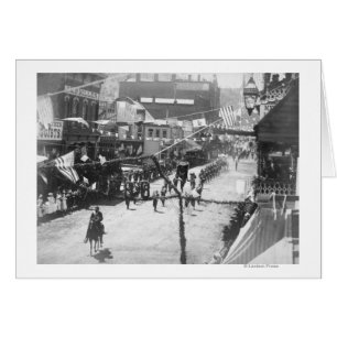 Les citoyens de Deadwood fêtent l'achèvement de 3