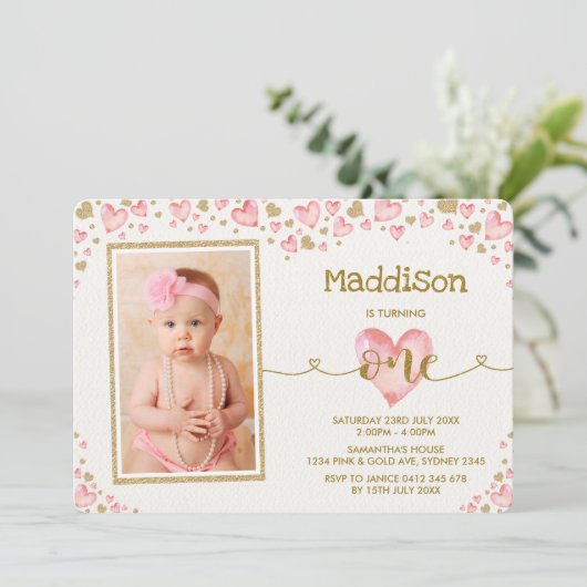 Les Coeurs roses adorent le premier Invitation d'a (Debout devant)