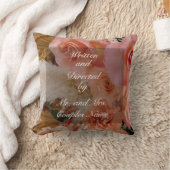 Les couples en mariage adorent le coussin de canap (Couverture)