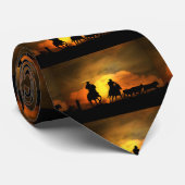 Les cowboys dans la cravate du coucher du soleil (Roulé)
