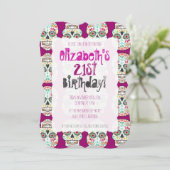 Les crânes de Feliz Muertos sur des invitations pe (Debout devant)