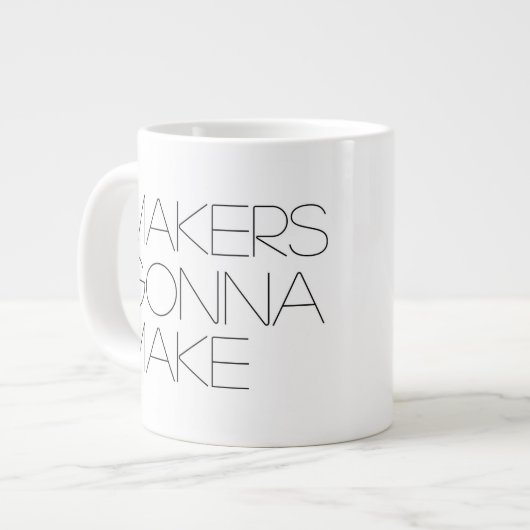 Les créateurs vont confectionner (à gauche) la Mug (Devant gauche)