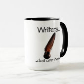Les écrivains le font à une seule main café Mug (Devant droit)
