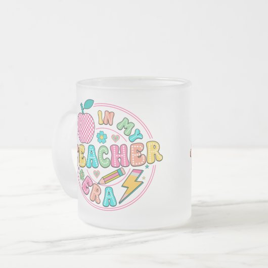 Les enseignants donnent de la tasse aux enseignant (Devant gauche)