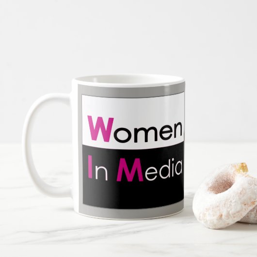 Les Femmes Dans Les Médias Classique Gris De Mug (Avec donut)