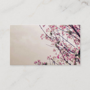 Les fleurs de cerisier fleurissent des cartes de