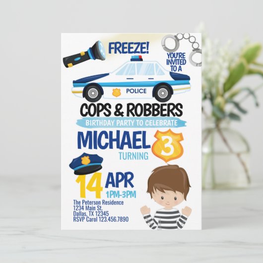 Les flics et les robots Invitation Invitation d'an (Debout devant)