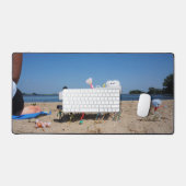 Les Fubby qui volent une pizza sur la plage. (Clavier et souris)