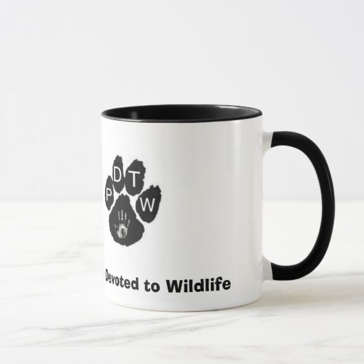 Les gens consacrés dans la tasse de faune (Droite)