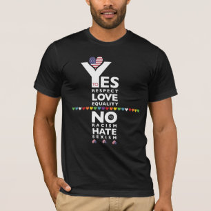 Les hommes court-circuitent le T-shirt de douille