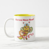 Les infirmières ont la tasse de coeur (Gauche)