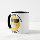 Les orthodontistes sont tasse de café fraîche de (Devant gauche)