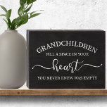 Les petits-enfants remplissent un espace dans votr<br><div class="desc">Ce panneau de style tableau noir est tout simplement réconfortant ! Le design inclut le matériel de copyright de Cricut.</div>