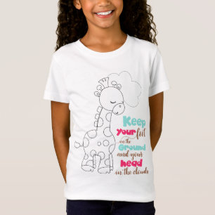 Les pieds sur le sol T-shirt fin jersey des filles